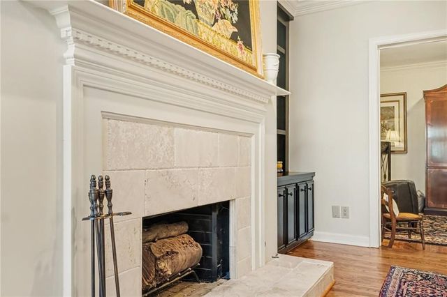 3685 Peachtree Road Northeast 16, Atlanta, GA 30319
