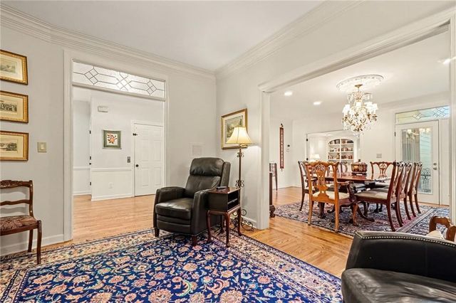 3685 Peachtree Road Northeast 16, Atlanta, GA 30319