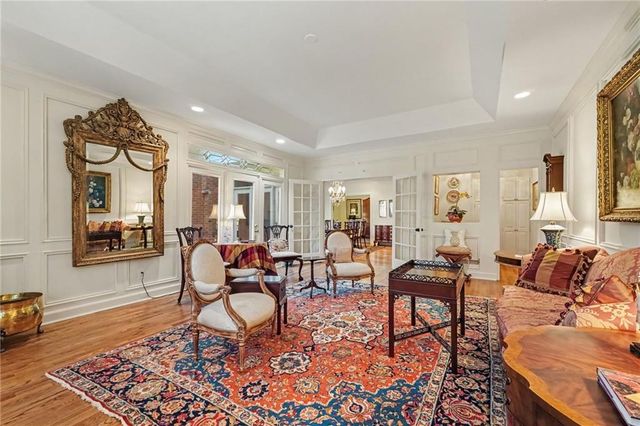 3685 Peachtree Road Northeast 16, Atlanta, GA 30319