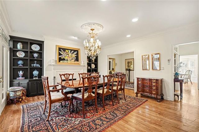 3685 Peachtree Road Northeast 16, Atlanta, GA 30319