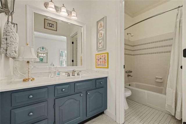 3685 Peachtree Road Northeast 16, Atlanta, GA 30319