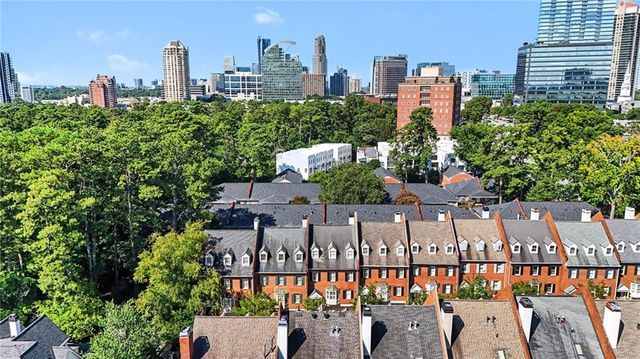 3685 Peachtree Road Northeast 16, Atlanta, GA 30319
