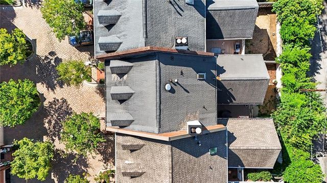 3685 Peachtree Road Northeast 16, Atlanta, GA 30319