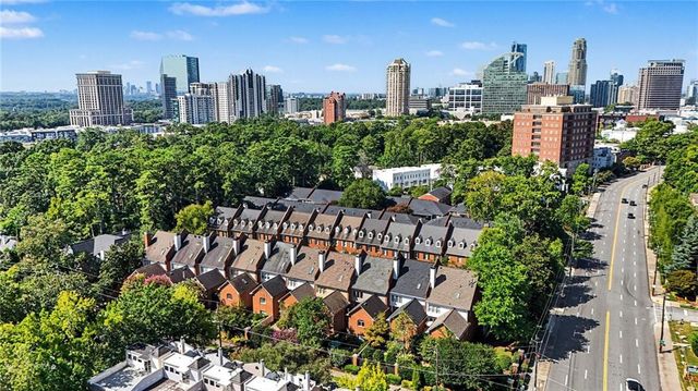 3685 Peachtree Road Northeast 16, Atlanta, GA 30319