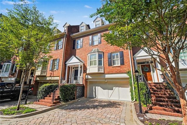 3685 Peachtree Road Northeast 16, Atlanta, GA 30319