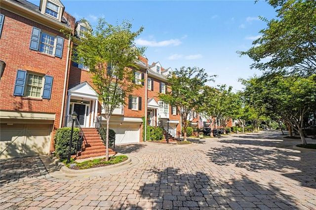 3685 Peachtree Road Northeast 16, Atlanta, GA 30319