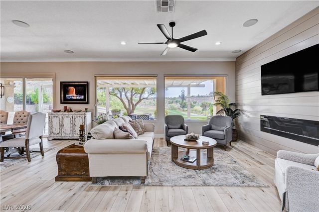 2831 Somerset Springs Drive, Henderson, NV 89052