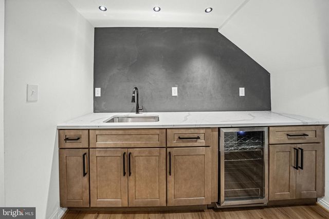 700 BELGIAN AVE, Baltimore, MD 21218