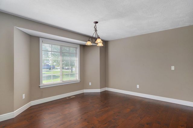 1542 S Antietam Road, Republic, MO 65738