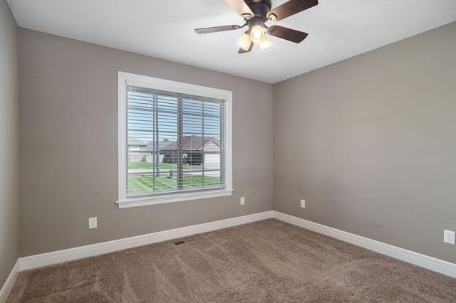 1542 S Antietam Road, Republic, MO 65738