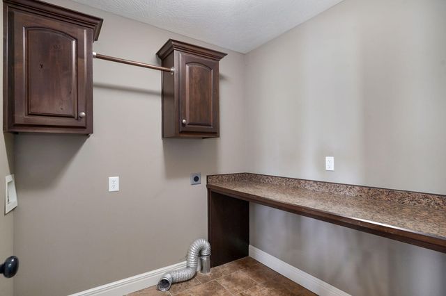 1542 S Antietam Road, Republic, MO 65738