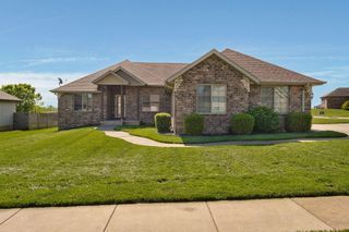 1542 S Antietam Road, Republic, MO 65738
