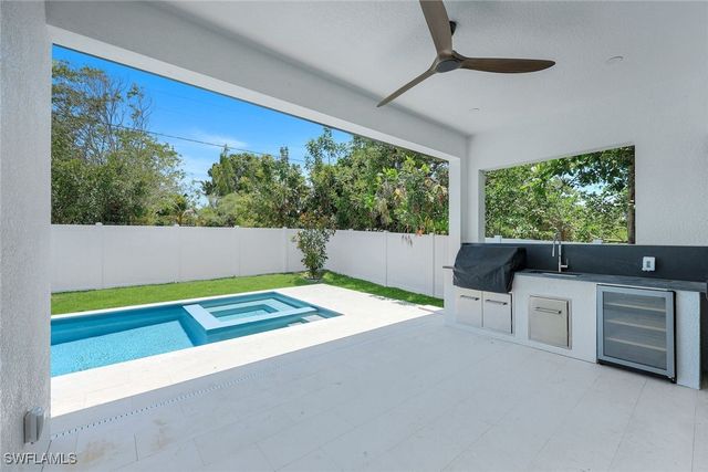 1312 Trail Terrace DR, Naples, FL 34103