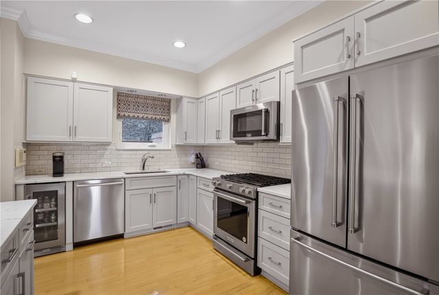 136 N Woodland Rd, Shadyside, PA 15232