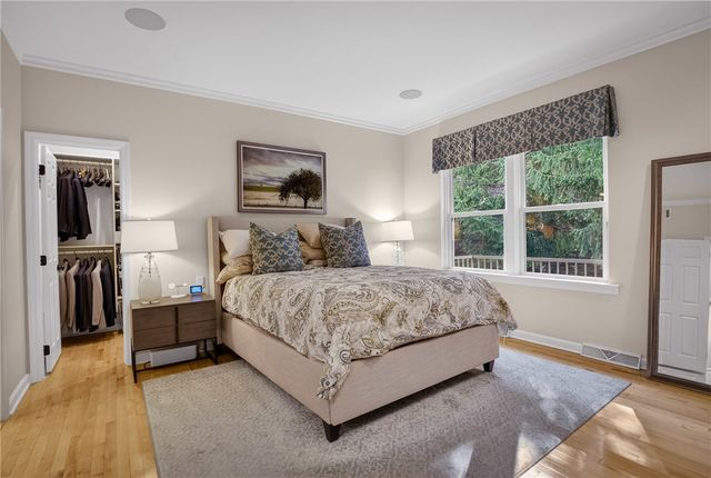 136 N Woodland Rd, Shadyside, PA 15232