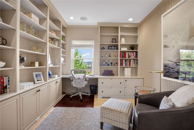 136 N Woodland Rd, Shadyside, PA 15232