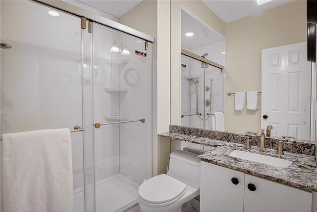136 N Woodland Rd, Shadyside, PA 15232