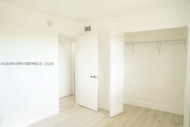 220 SW 9th Ave 306, Hallandale Beach, FL 33009