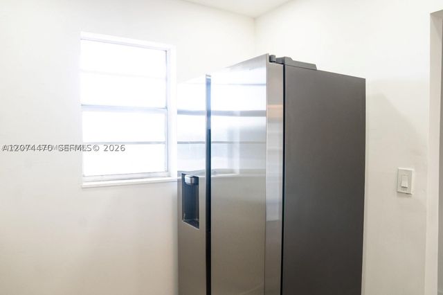 220 SW 9th Ave 306, Hallandale Beach, FL 33009