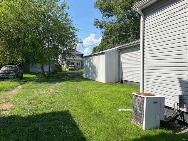 914 N 9th Street, Vincennes, IN 47591