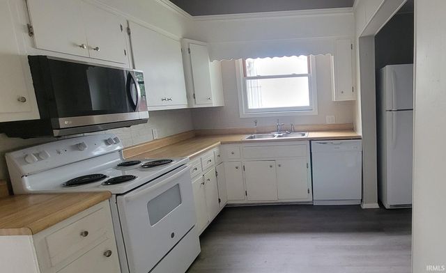 914 N 9th Street, Vincennes, IN 47591