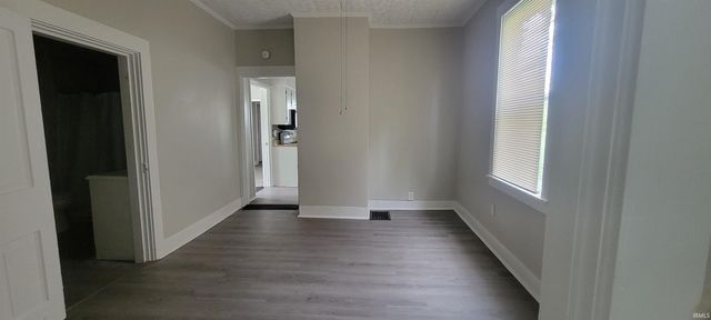 914 N 9th Street, Vincennes, IN 47591