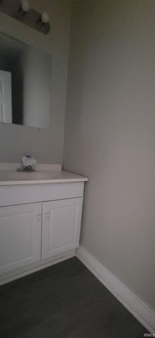 914 N 9th Street, Vincennes, IN 47591