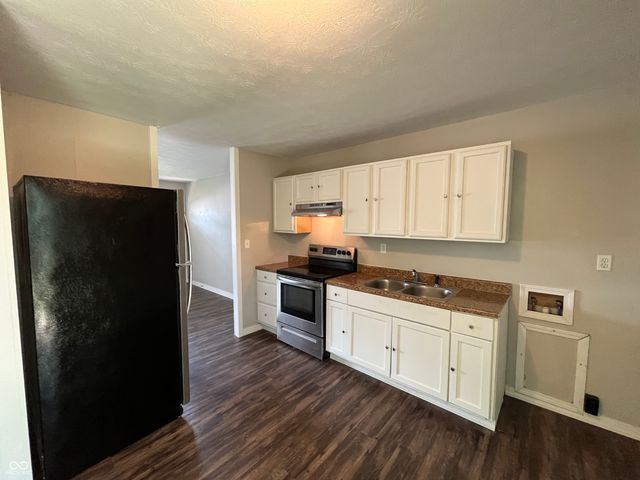 3831 Bennett Drive, Indianapolis, IN 46254