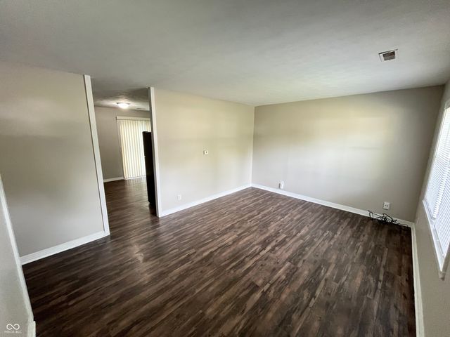 3831 Bennett Drive, Indianapolis, IN 46254