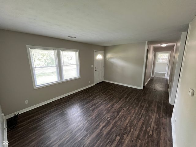 3831 Bennett Drive, Indianapolis, IN 46254