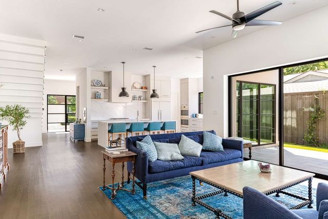 6621 Del Norte Lane, Dallas, TX 75225