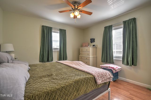 15513 Industrial Park Road, Bristol, VA 24202