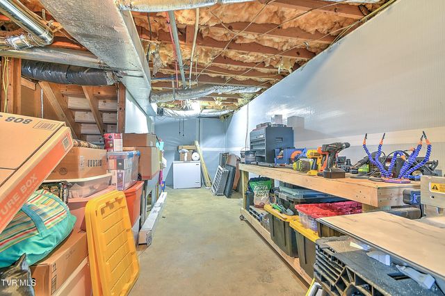 15513 Industrial Park Road, Bristol, VA 24202