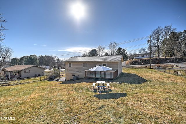 15513 Industrial Park Road, Bristol, VA 24202