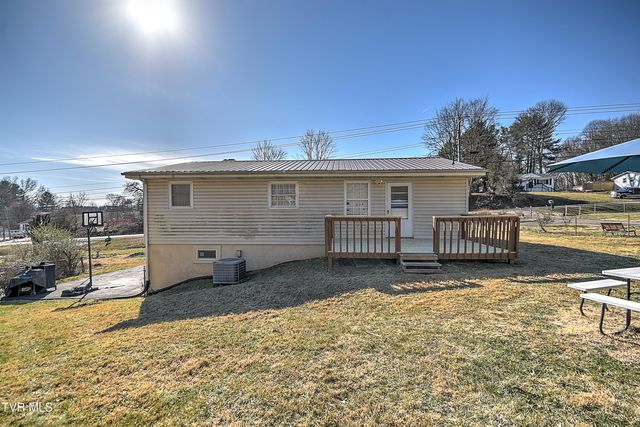 15513 Industrial Park Road, Bristol, VA 24202