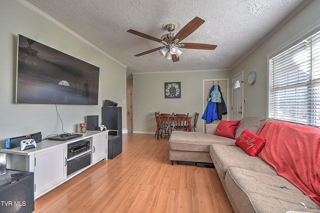 15513 Industrial Park Road, Bristol, VA 24202