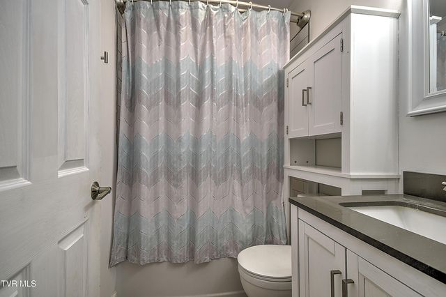 15513 Industrial Park Road, Bristol, VA 24202