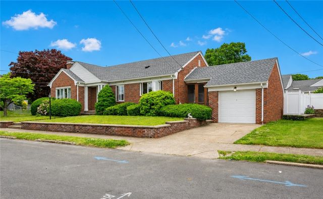 51 Beverly Ann Drive, North Providence, RI 02911