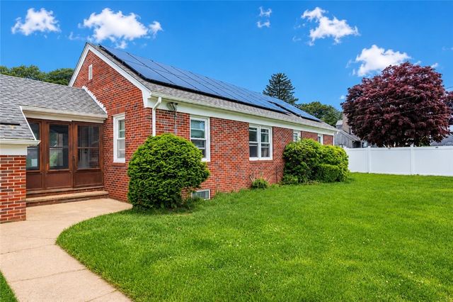 51 Beverly Ann Drive, North Providence, RI 02911