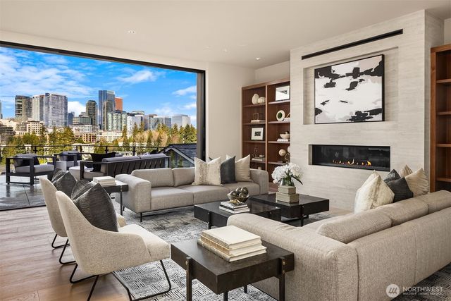 9630 SE 5th Street, Bellevue, WA 98004