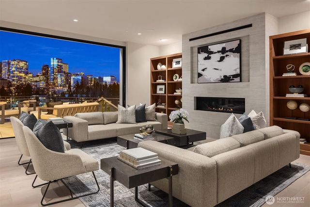 9630 SE 5th Street, Bellevue, WA 98004