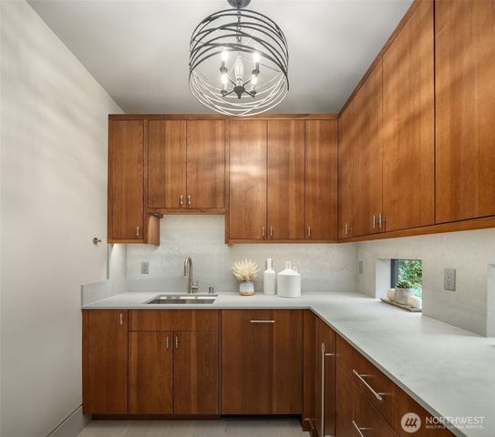 9630 SE 5th Street, Bellevue, WA 98004