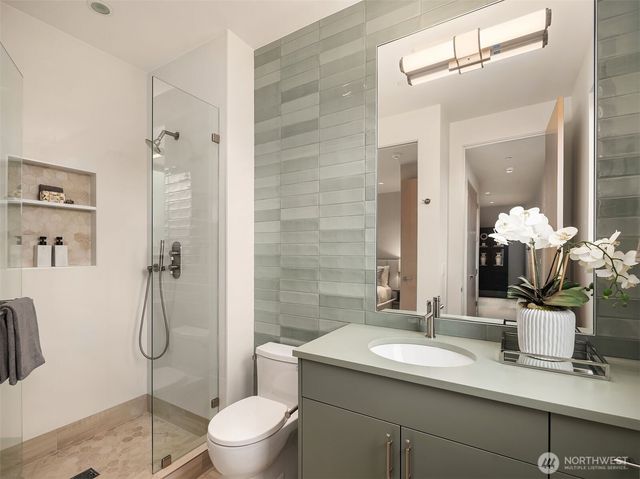 9630 SE 5th Street, Bellevue, WA 98004