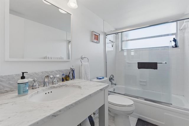 3581 S Ocean Boulevard Apt 4e, South Palm Beach, FL 33480