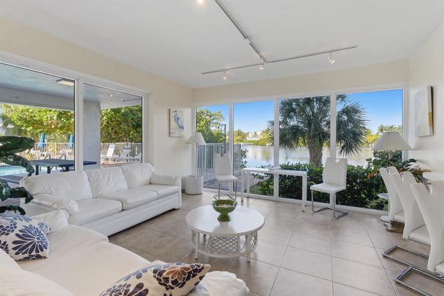 3581 S Ocean Boulevard Apt 4e, South Palm Beach, FL 33480