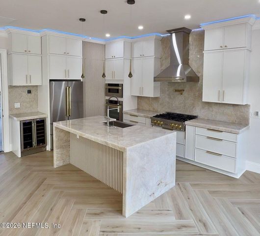 8865 LA TERRAZZA Place, Jacksonville, FL 32217