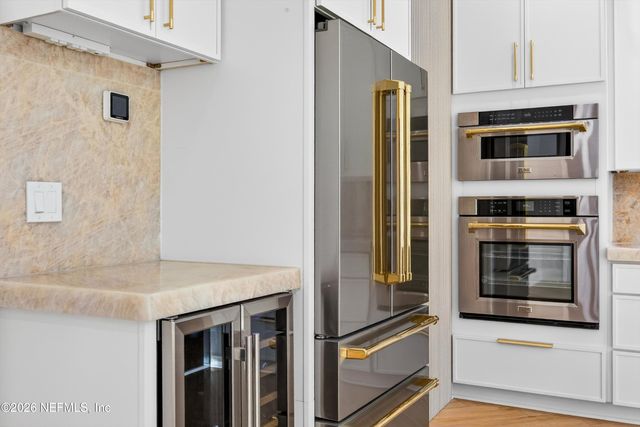 8865 LA TERRAZZA Place, Jacksonville, FL 32217