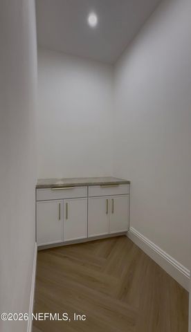 8865 LA TERRAZZA Place, Jacksonville, FL 32217