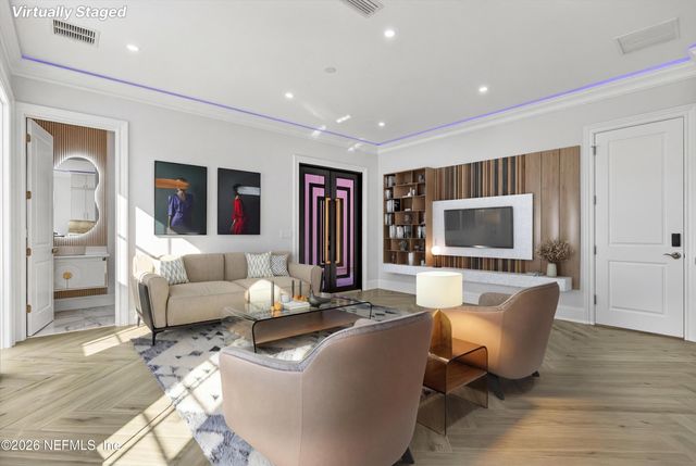 8865 LA TERRAZZA Place, Jacksonville, FL 32217