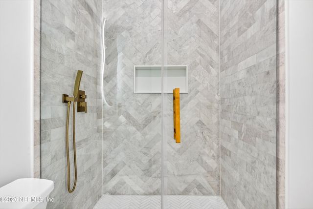 8865 LA TERRAZZA Place, Jacksonville, FL 32217